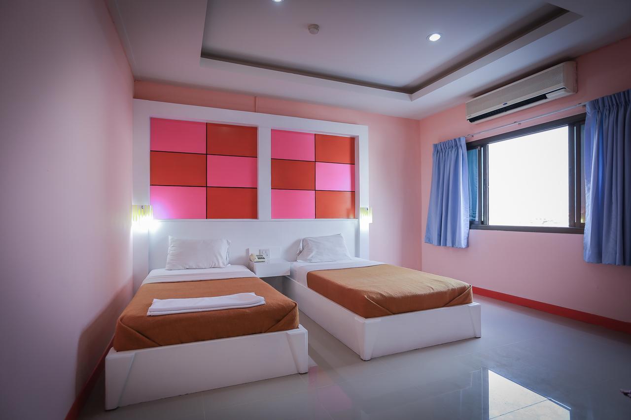 Grand Leo Hotel Khon Kaen Esterno foto
